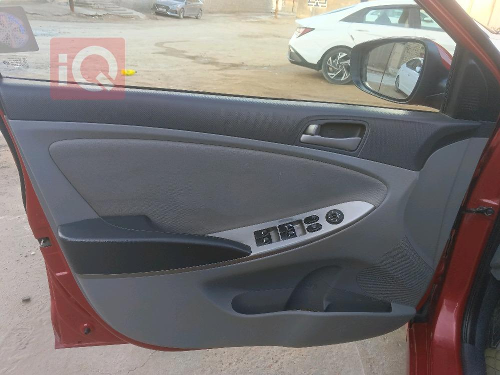 Hyundai Accent